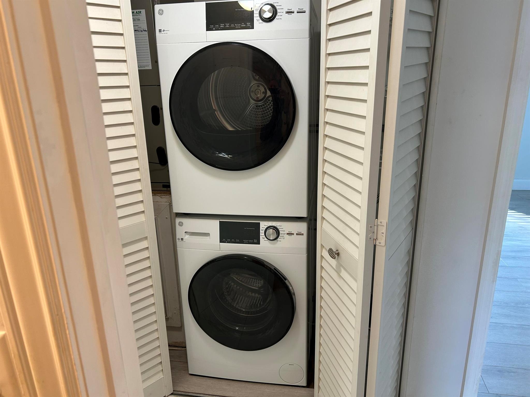 WOODHAVEN CONDO - Residential Lease