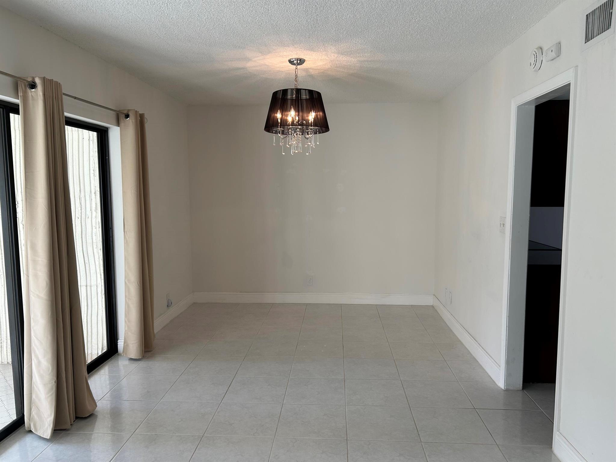 WOODHAVEN CONDO - Residential Lease