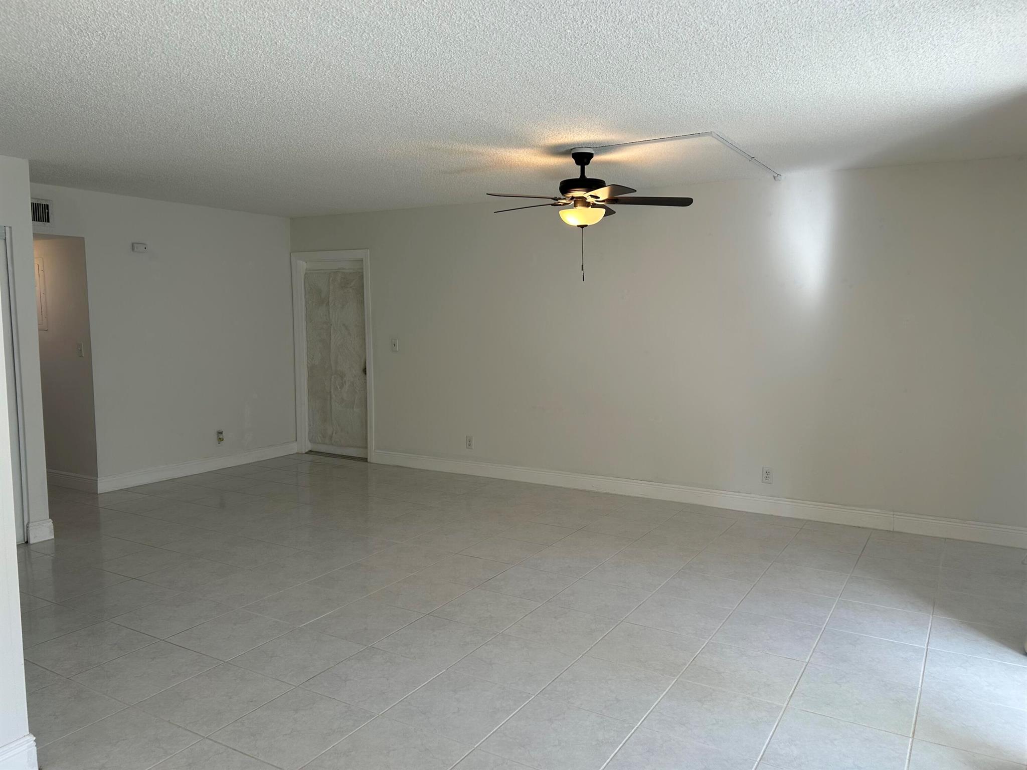 WOODHAVEN CONDO - Residential Lease