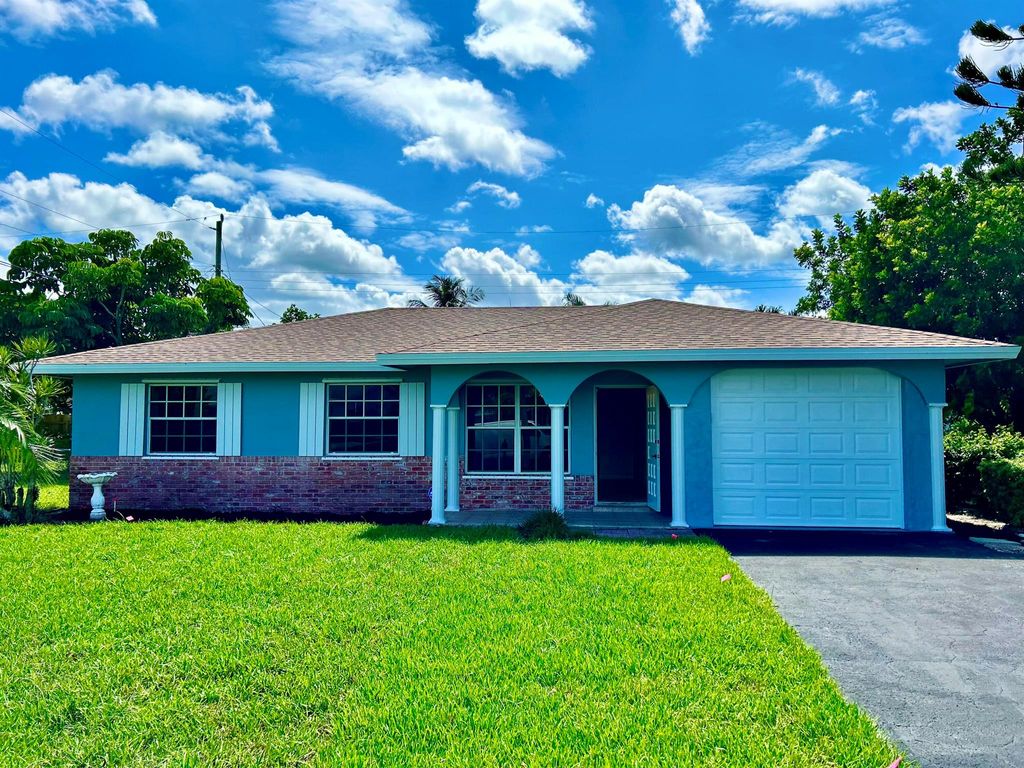 Photo of 632 Jaeger Drive, Delray Beach, FL 33444 (MLS # R10917841)
