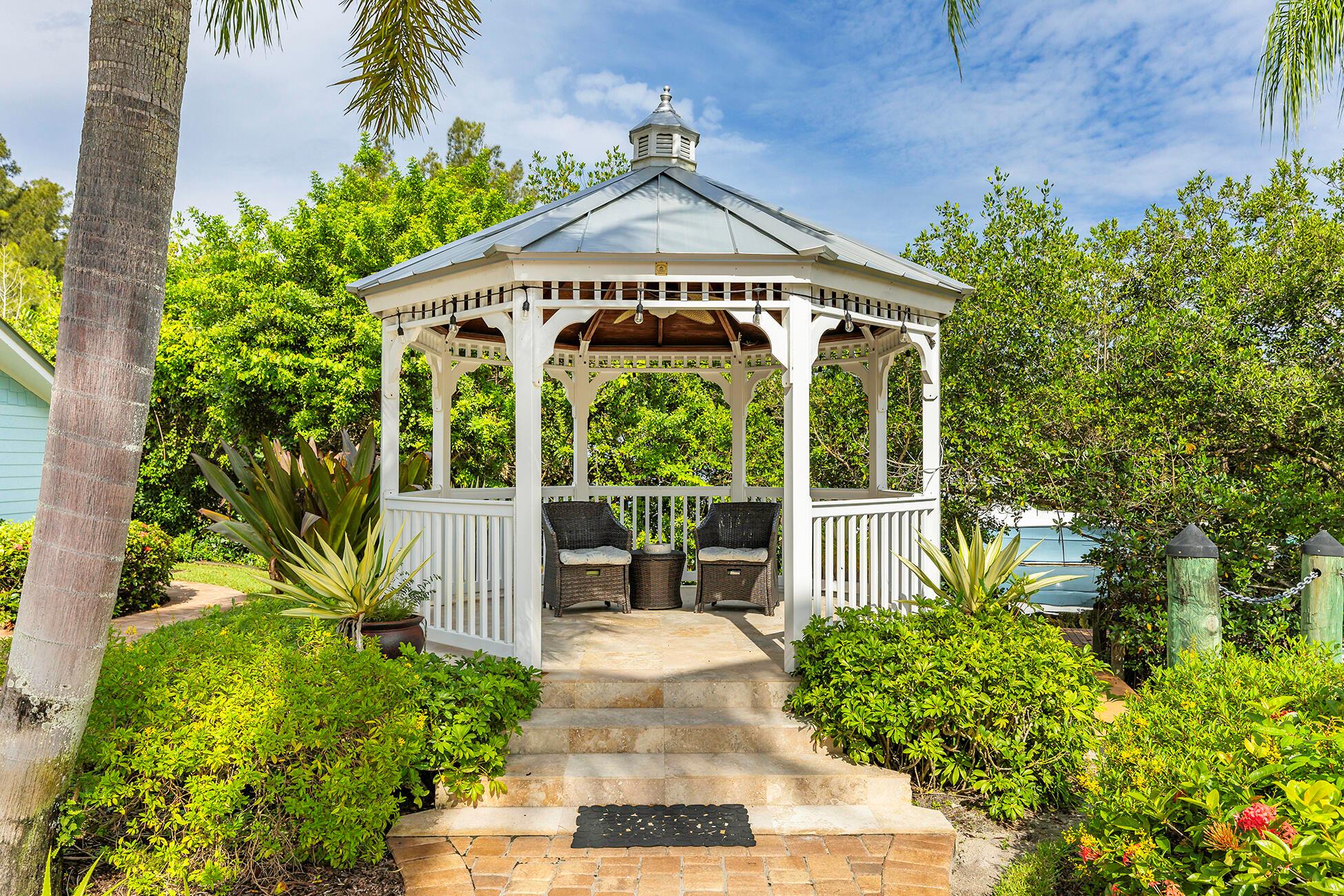 GOLDEN GATE - Residential