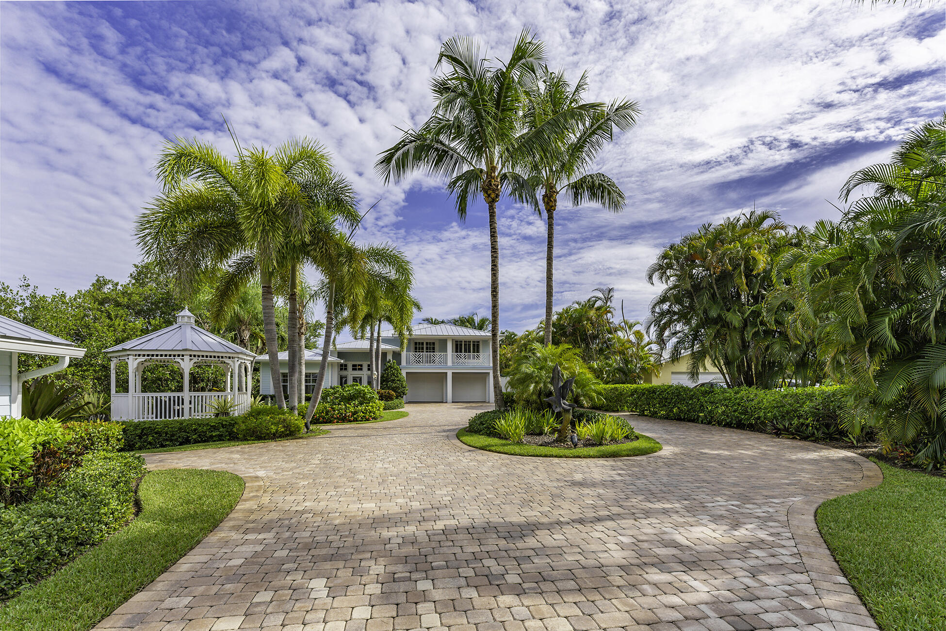 GOLDEN GATE - Residential