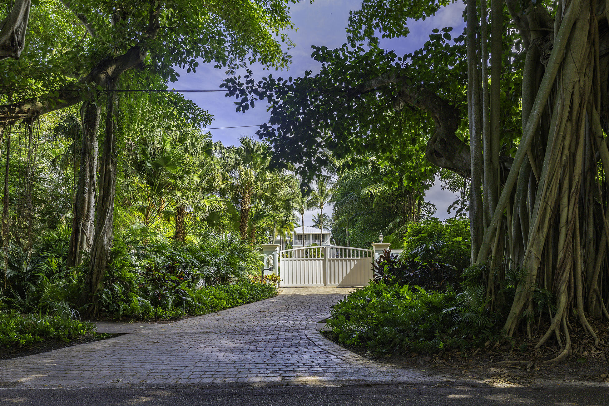 GOLDEN GATE - Residential