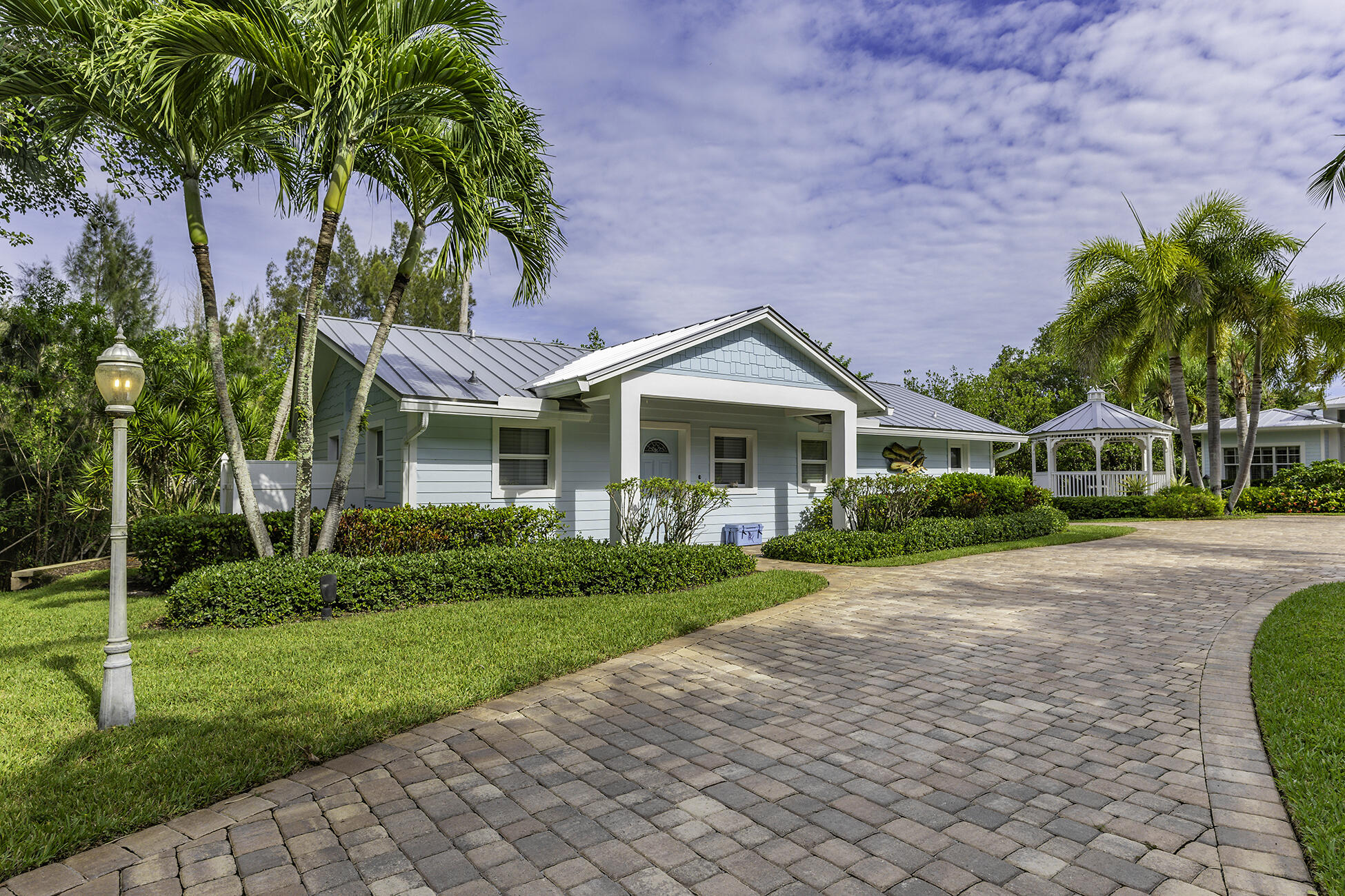 GOLDEN GATE - Residential