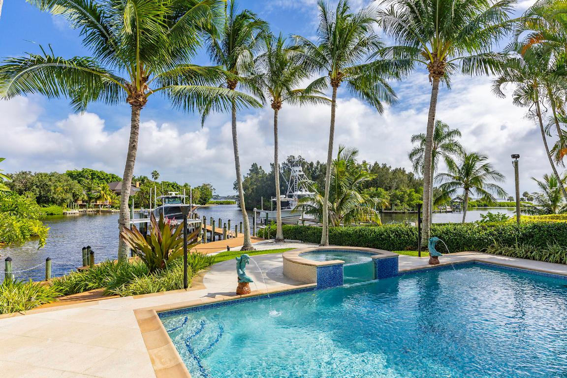 2897 SE Saint Lucie Boulevard