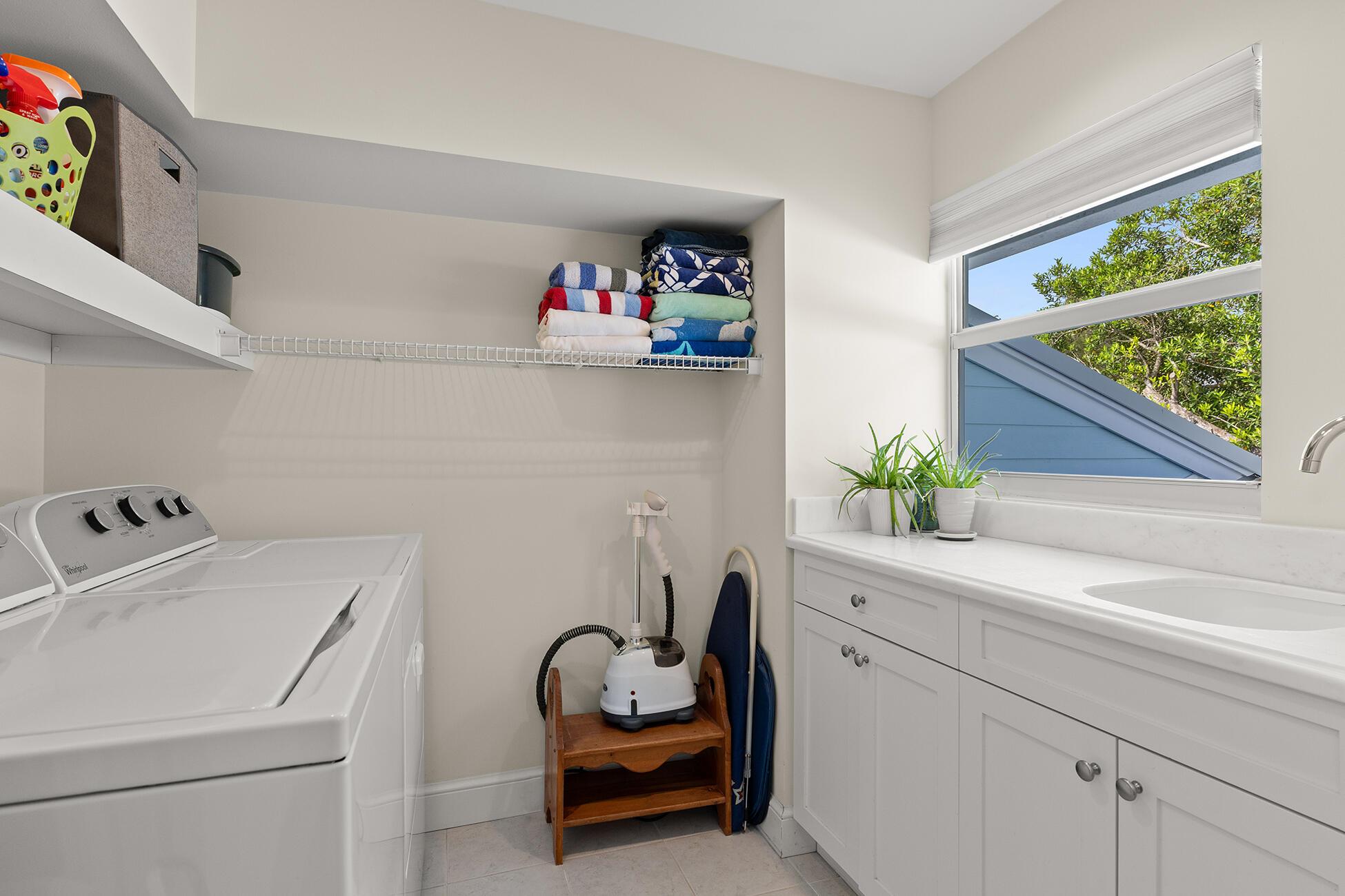 GOLDEN GATE - Residential