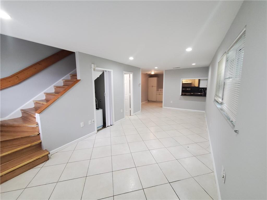 Coventry House 85-37 B - Residential Lease