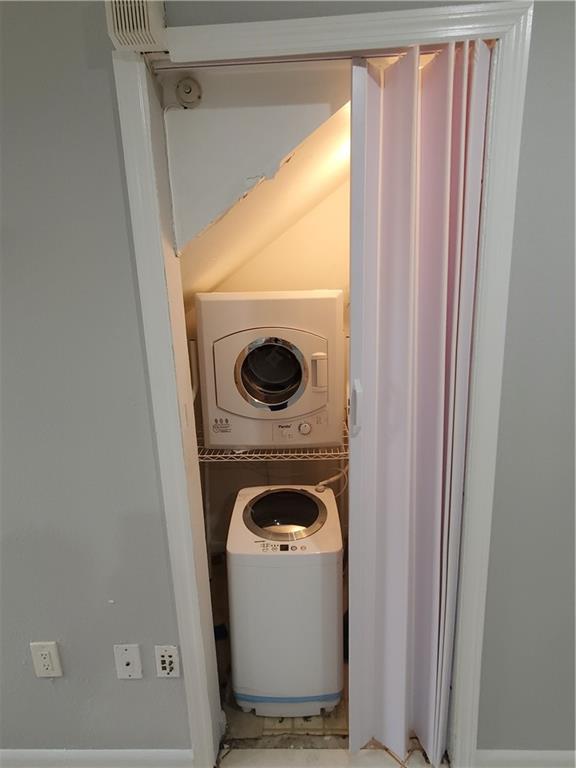 Coventry House 85-37 B - Residential Lease