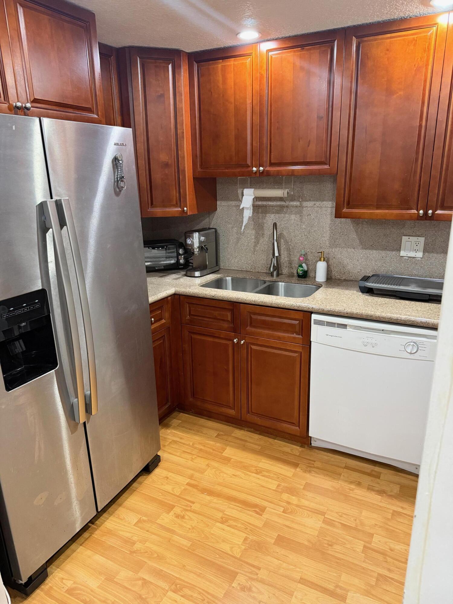 INTERNATIONAL VILLAGE AT - Residential Lease