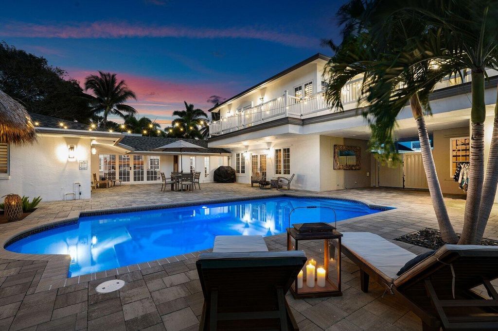 Photo of 700 NW 2nd Avenue, Delray Beach, FL 33444 (MLS # R11068920)