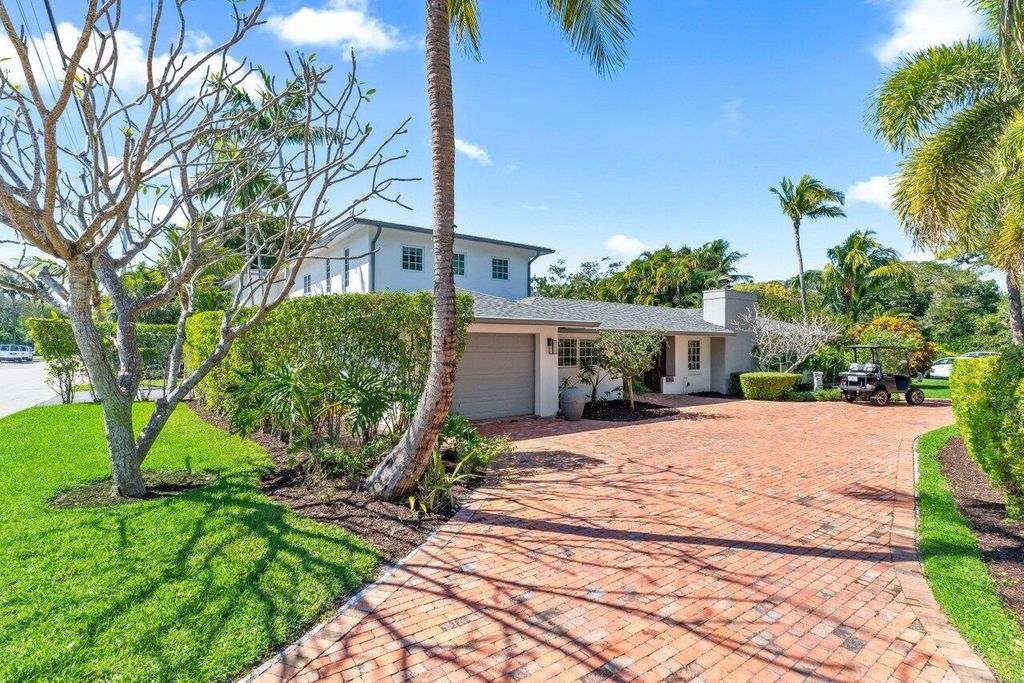 Photo of 700 NW 2nd Avenue, Delray Beach, FL 33444 (MLS # R11068920)