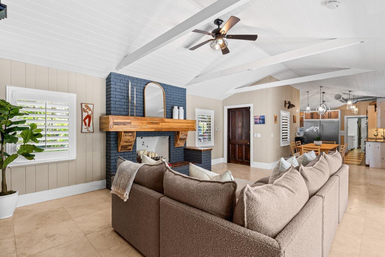 LAKEVIEW HGTS UNIT 1 DELR - Residential