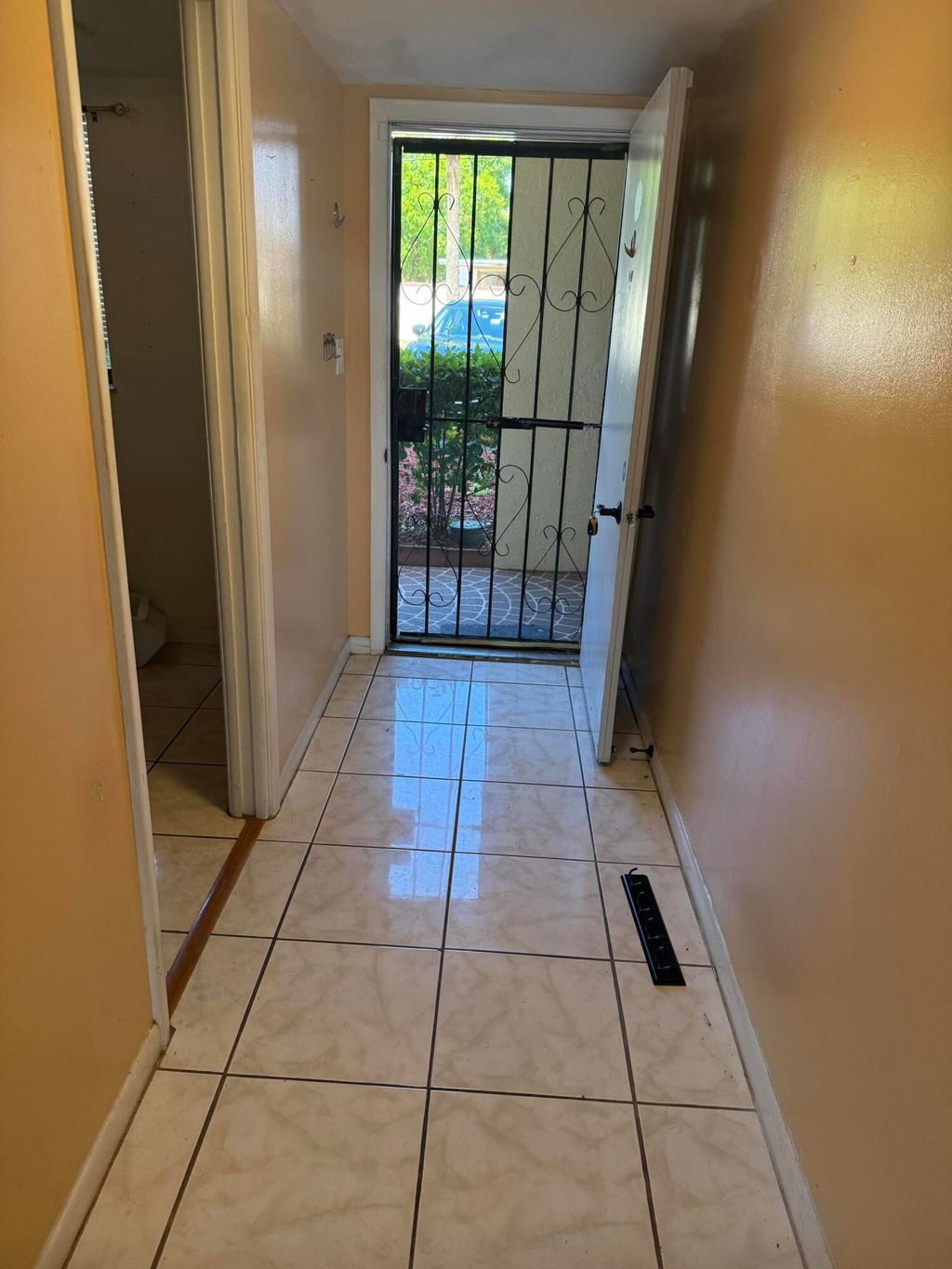 Photo of 2025 Oleander Boulevard, Fort Pierce, FL 34982 (MLS # B26002045)