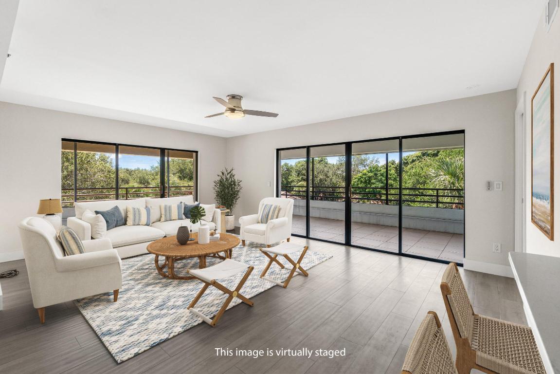 OAK HARBOUR CONDOS - Residential Lease