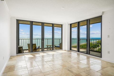 A home in Hutchinson Island