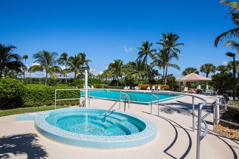 A home in Hutchinson Island