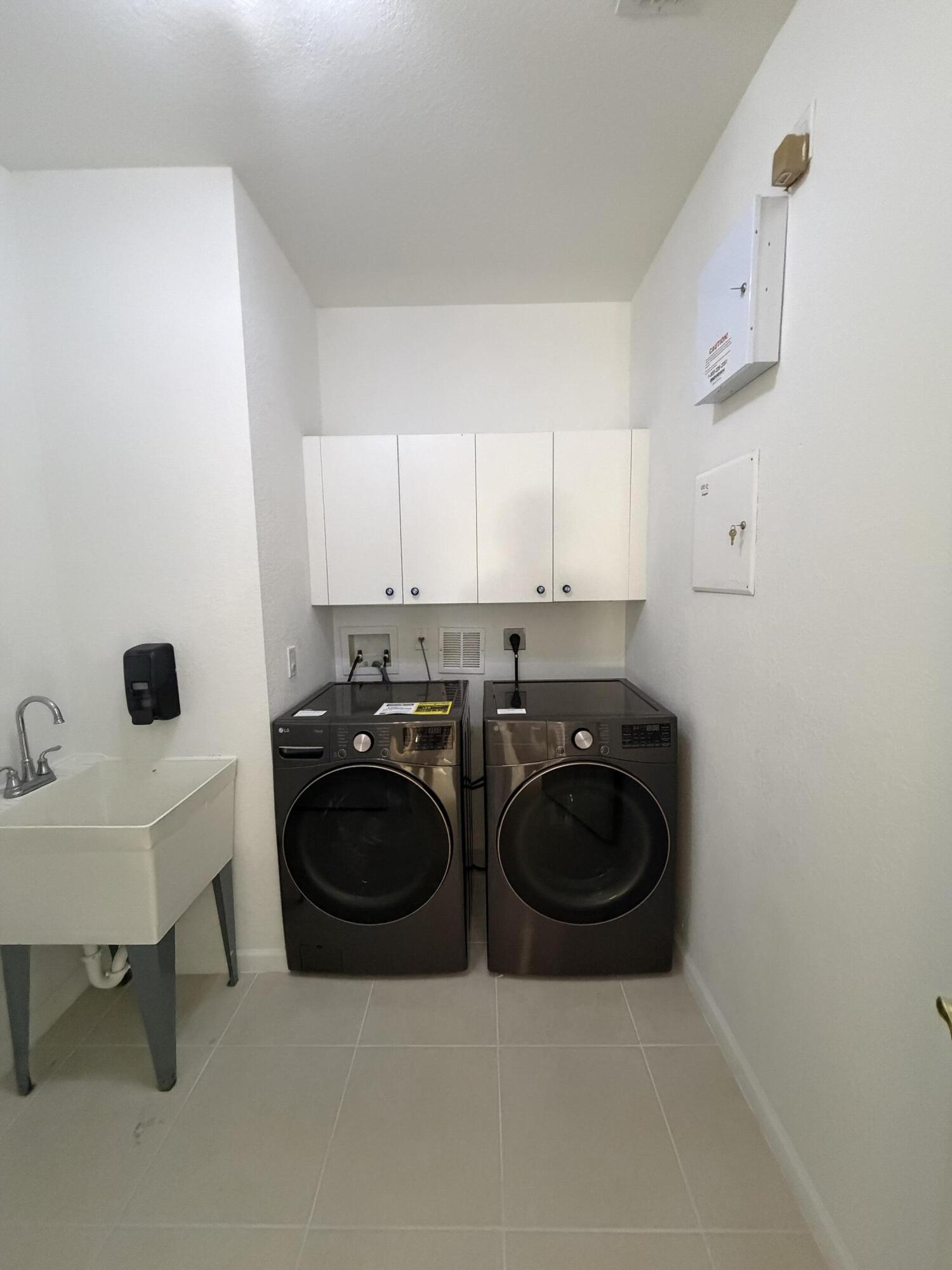 MARTINS CROSSING - Residential Lease