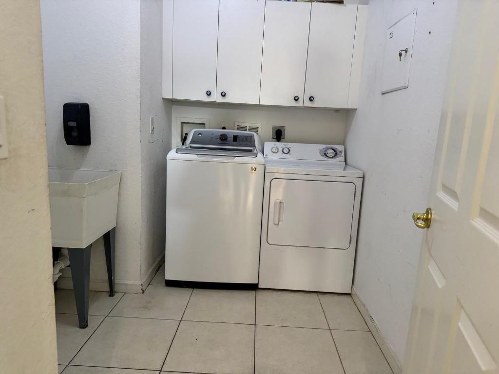 MARTINS CROSSING - Residential Lease