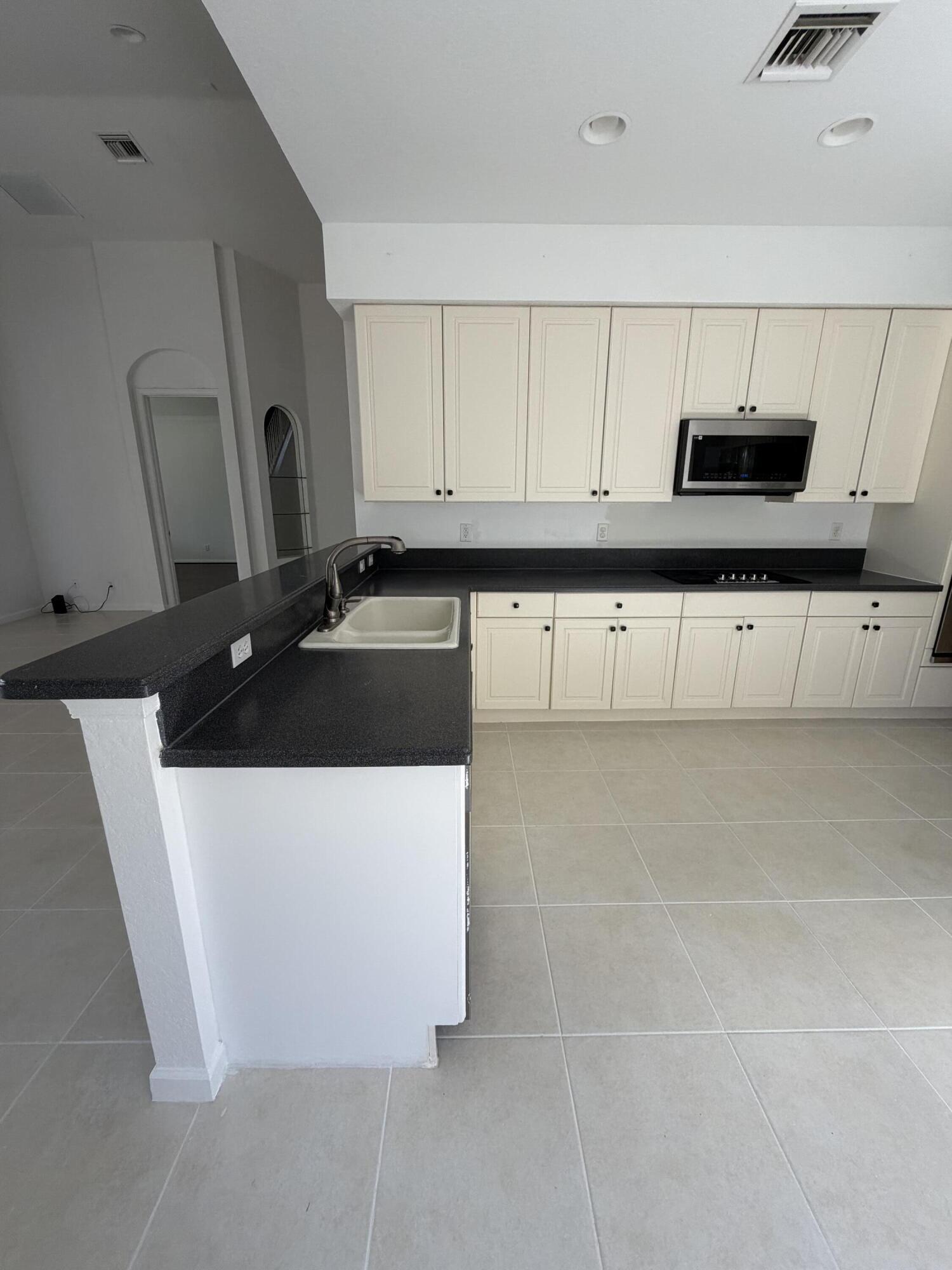 MARTINS CROSSING - Residential Lease