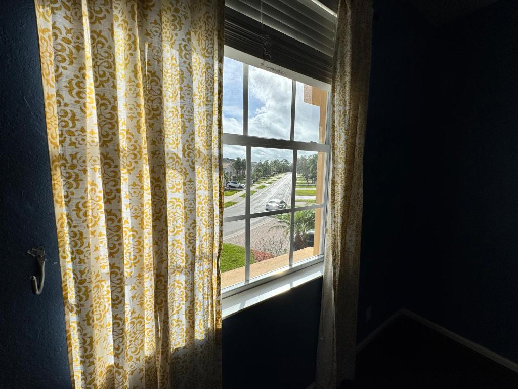 MARTINS CROSSING - Residential Lease