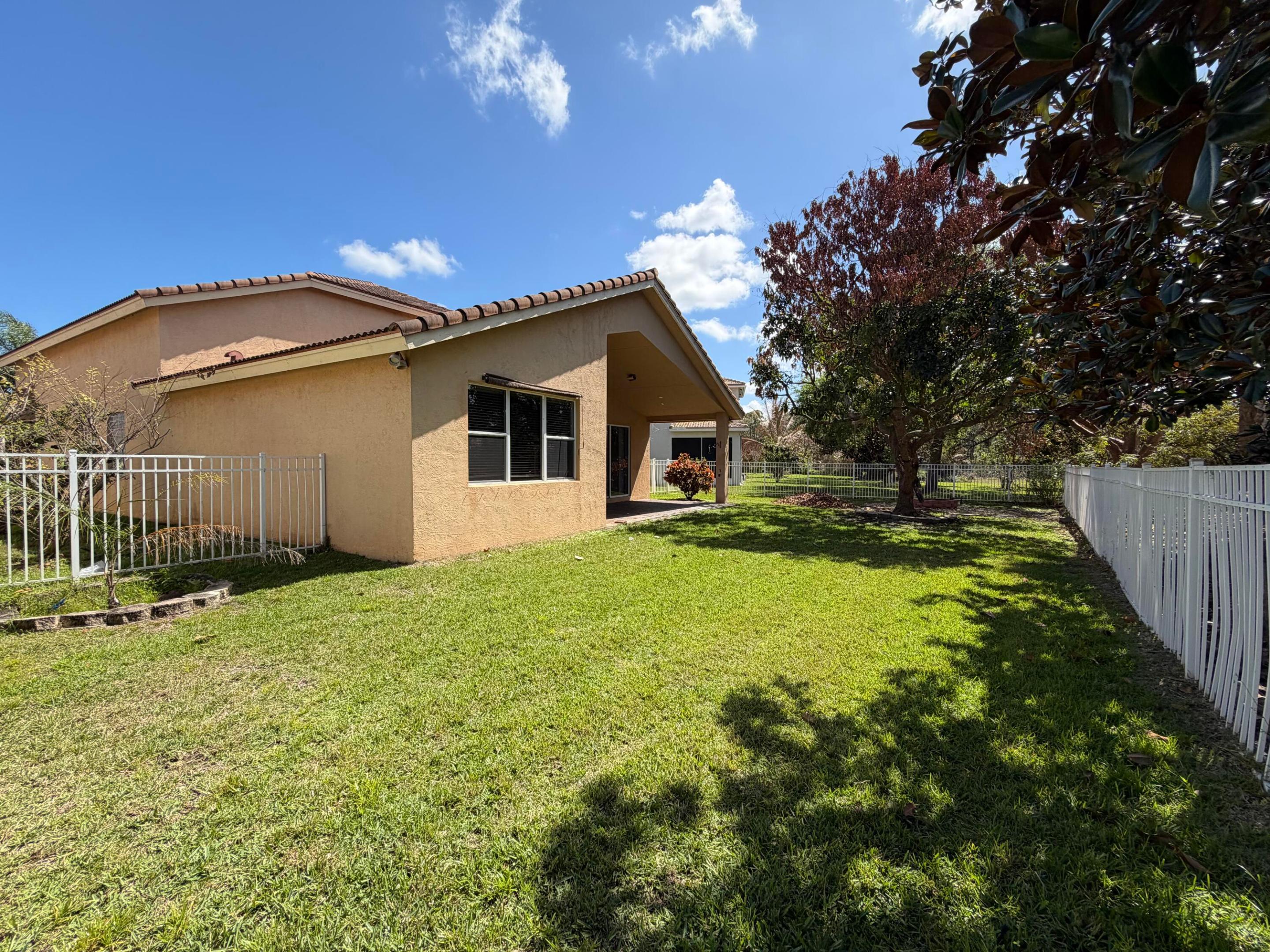 MARTINS CROSSING - Residential Lease