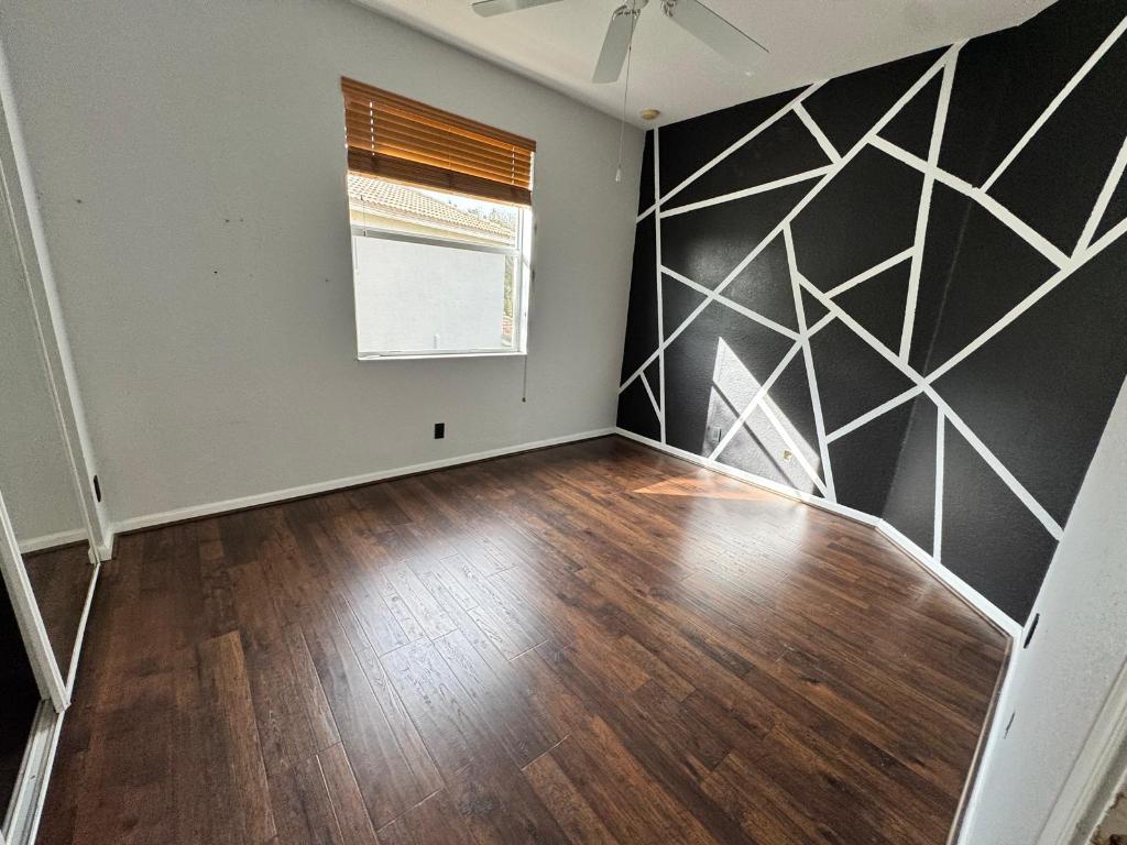 MARTINS CROSSING - Residential Lease