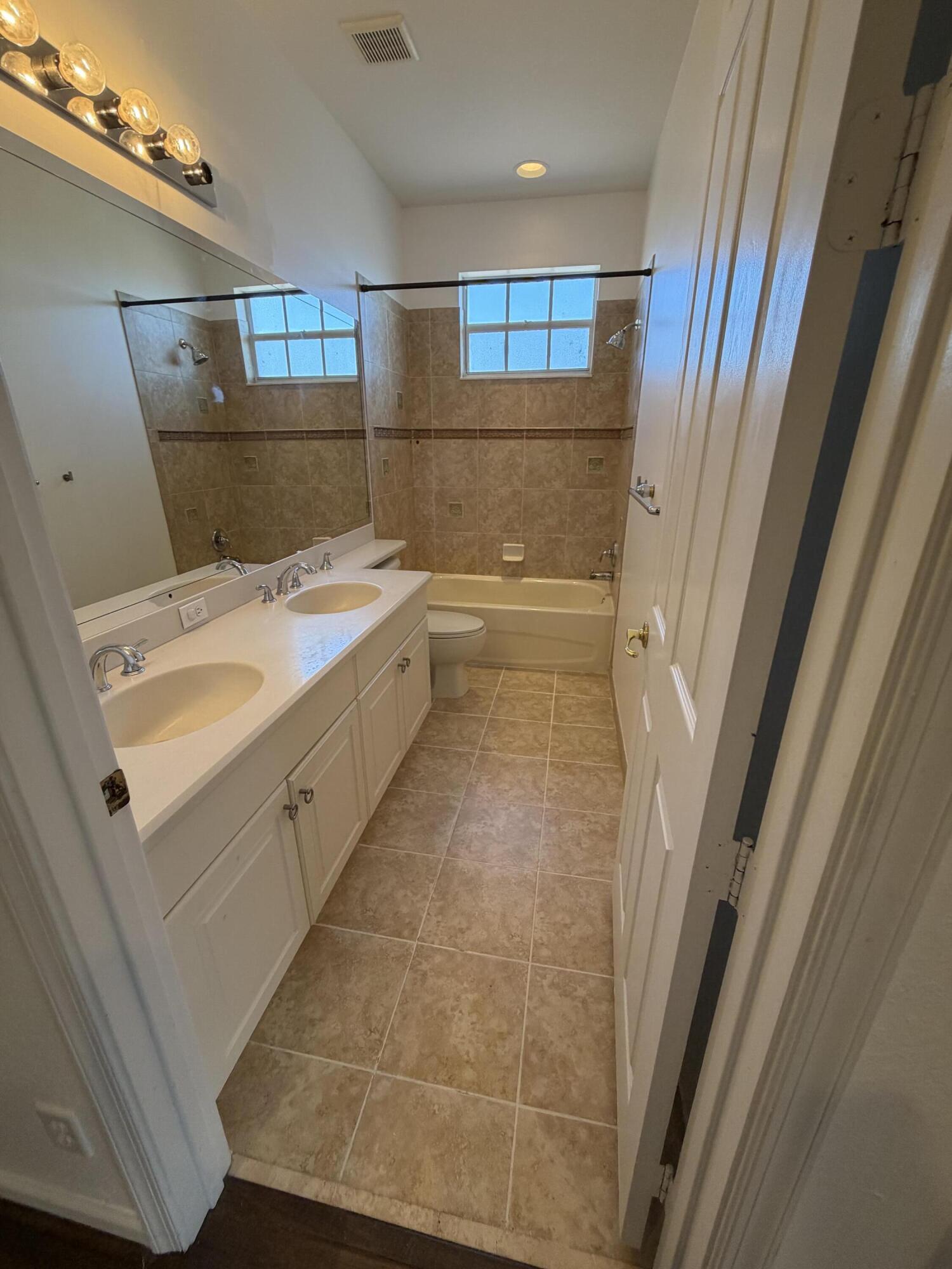 MARTINS CROSSING - Residential Lease