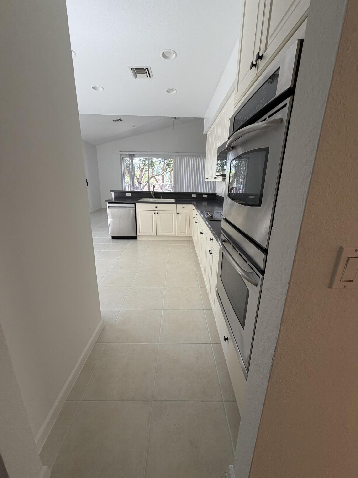 MARTINS CROSSING - Residential Lease