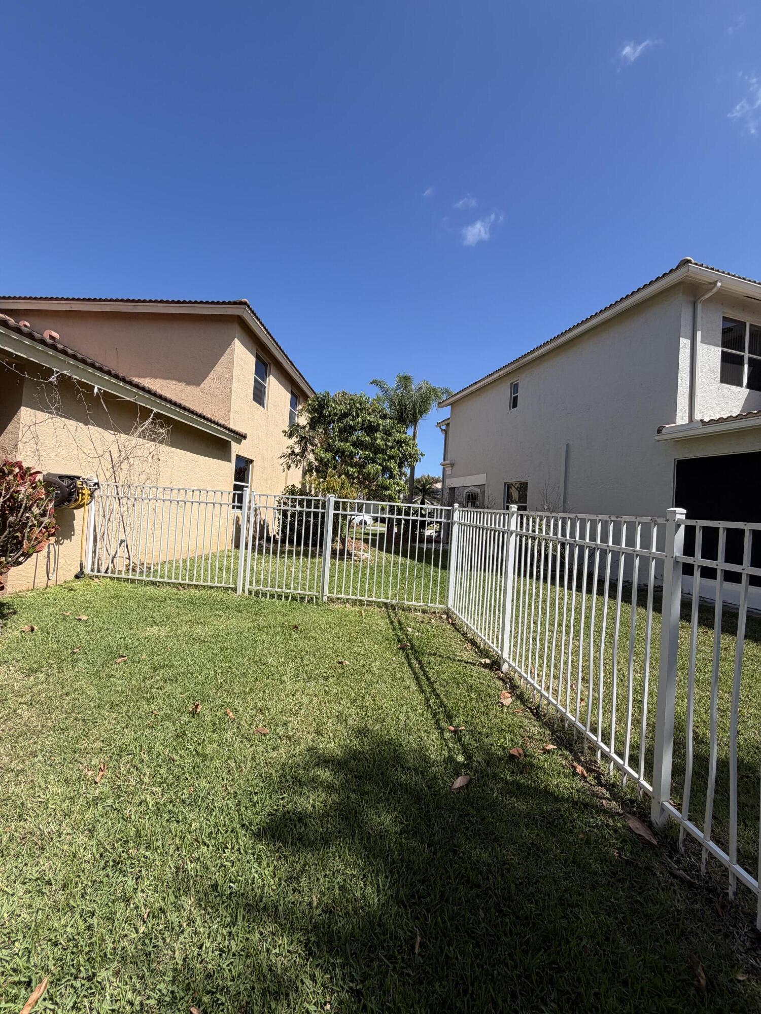 MARTINS CROSSING - Residential Lease