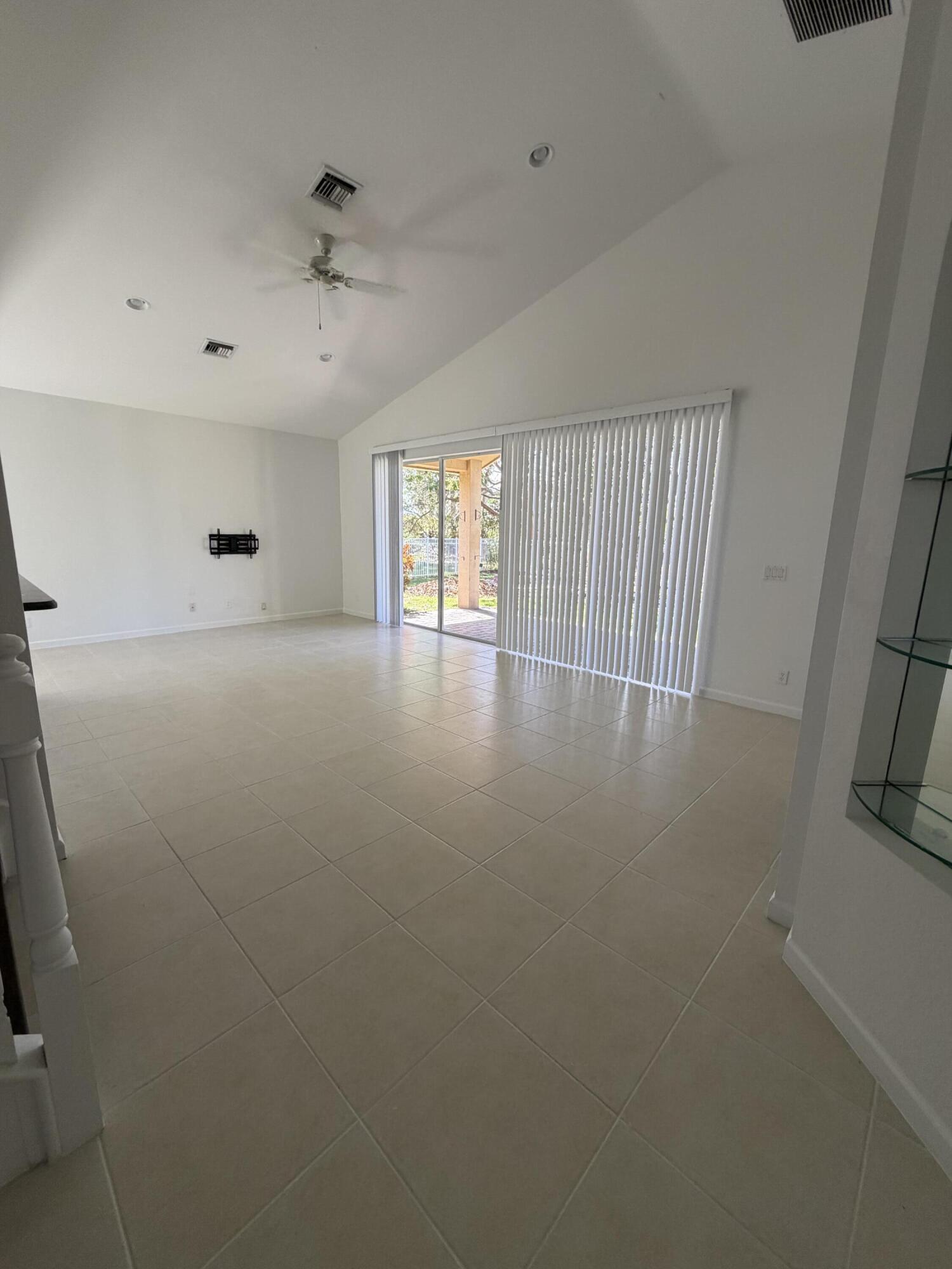 MARTINS CROSSING - Residential Lease