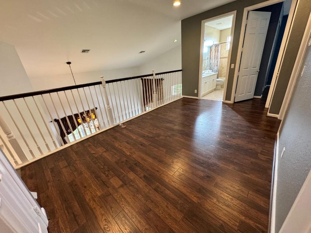 MARTINS CROSSING - Residential Lease