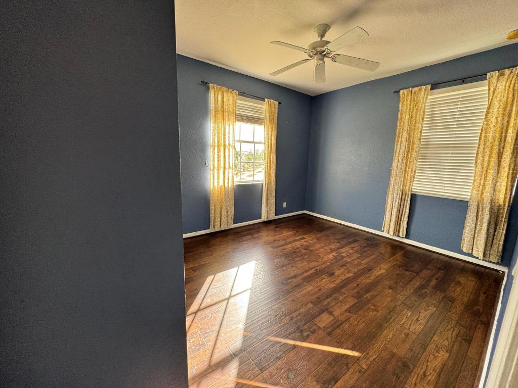 MARTINS CROSSING - Residential Lease