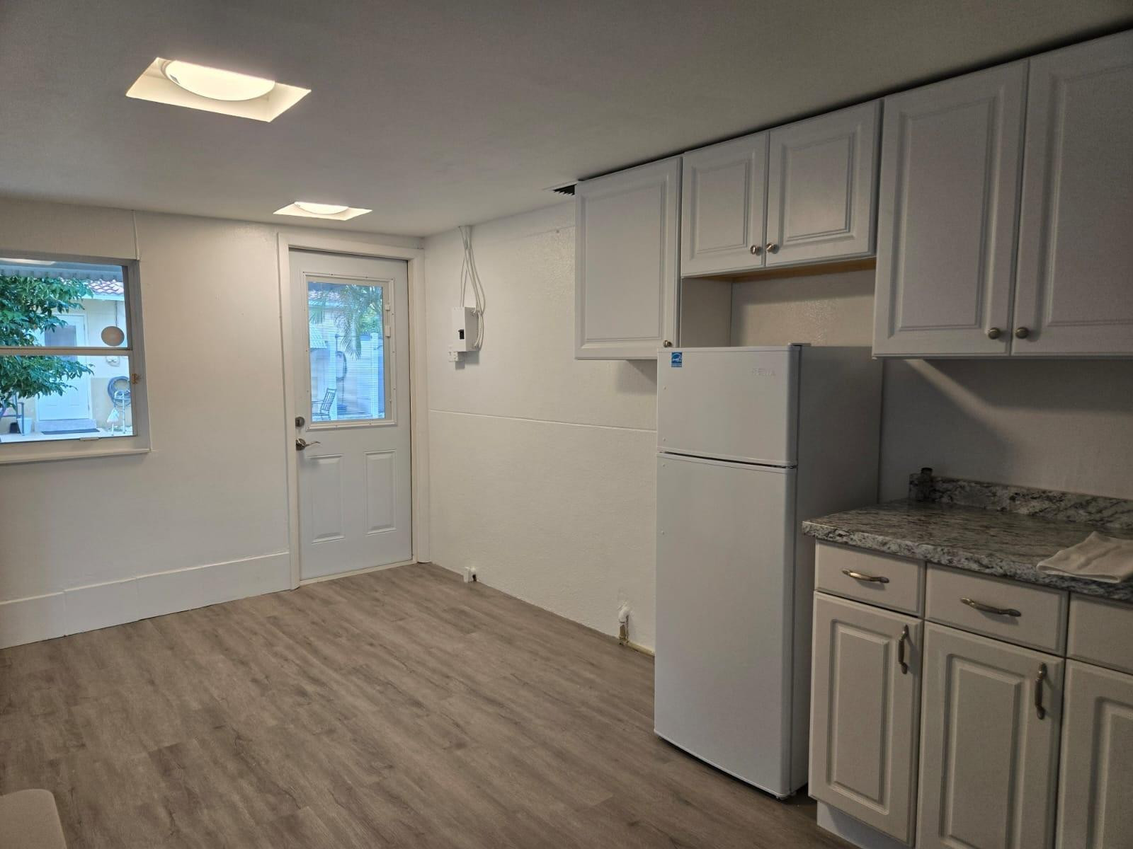 Hollywood Park 4-19 B - Residential Income