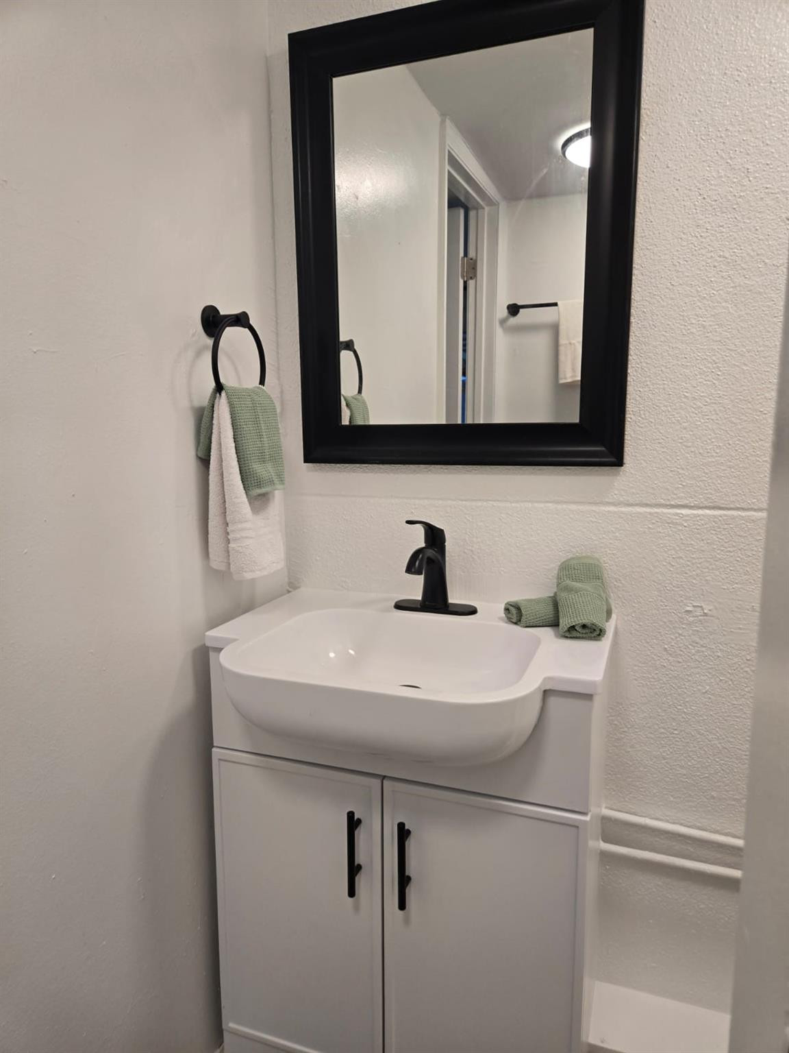 Hollywood Park 4-19 B - Residential Income