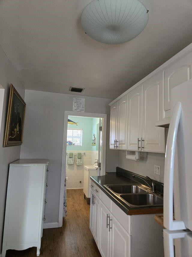 Hollywood Park 4-19 B - Residential Income