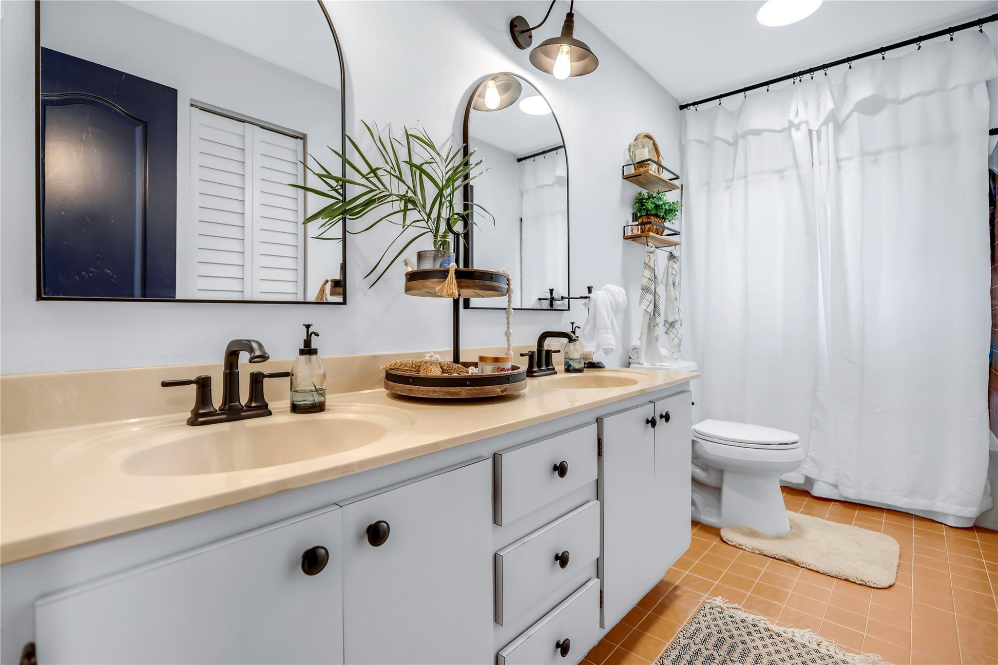 JACARANDA LAKES SECTION N - Residential