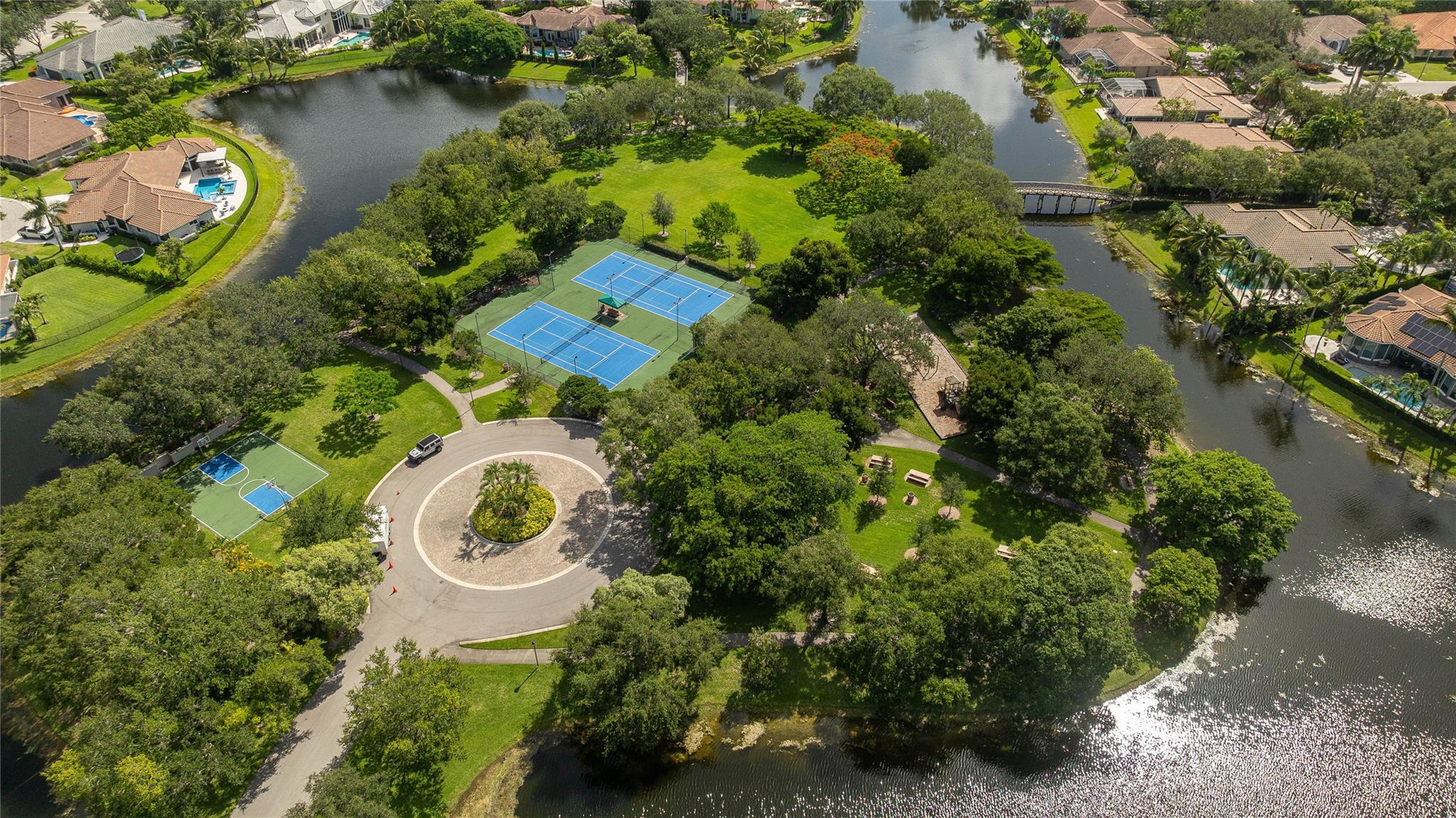THE LANDINGS OF PARKLAND - Residential