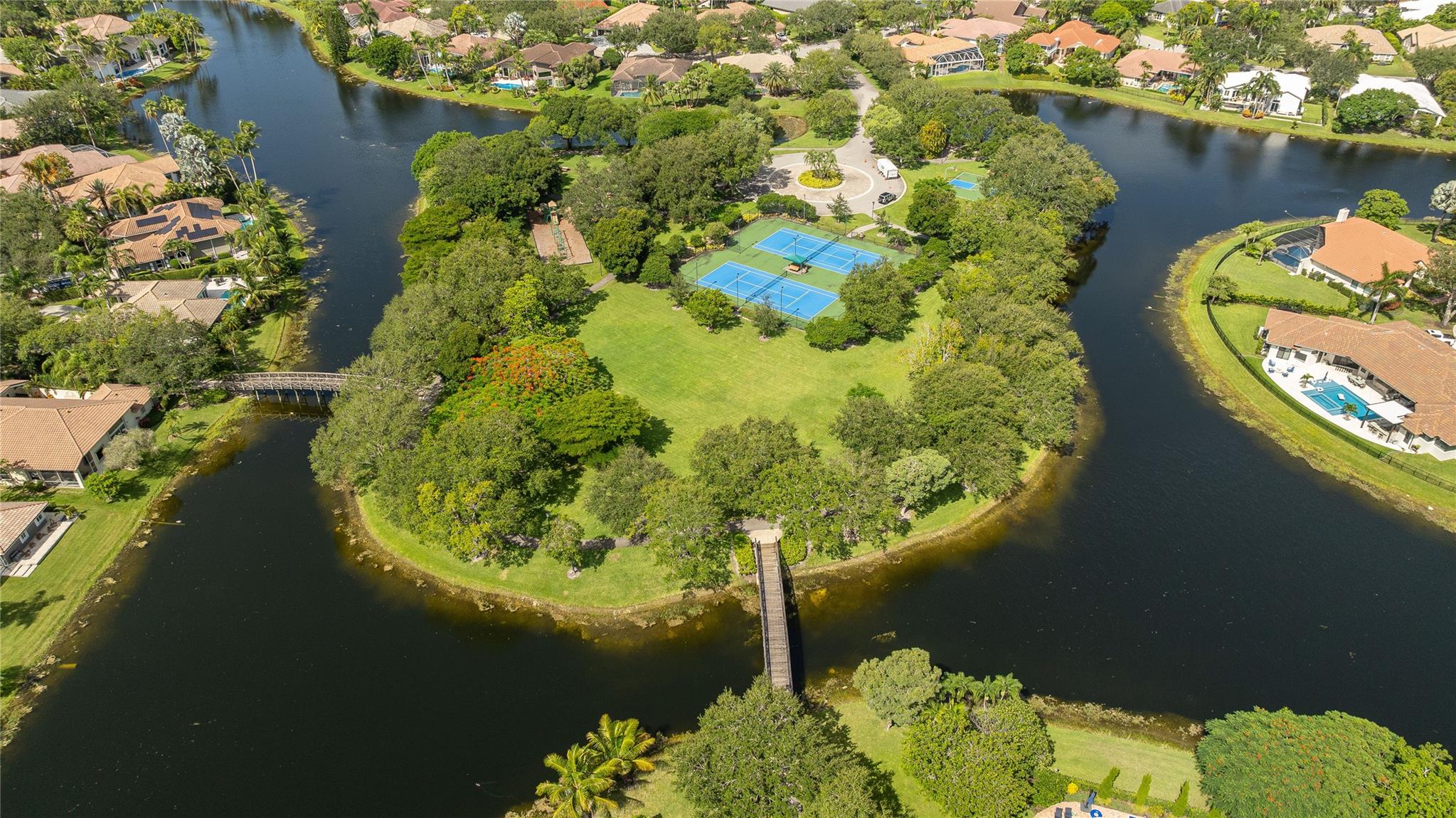 THE LANDINGS OF PARKLAND - Residential