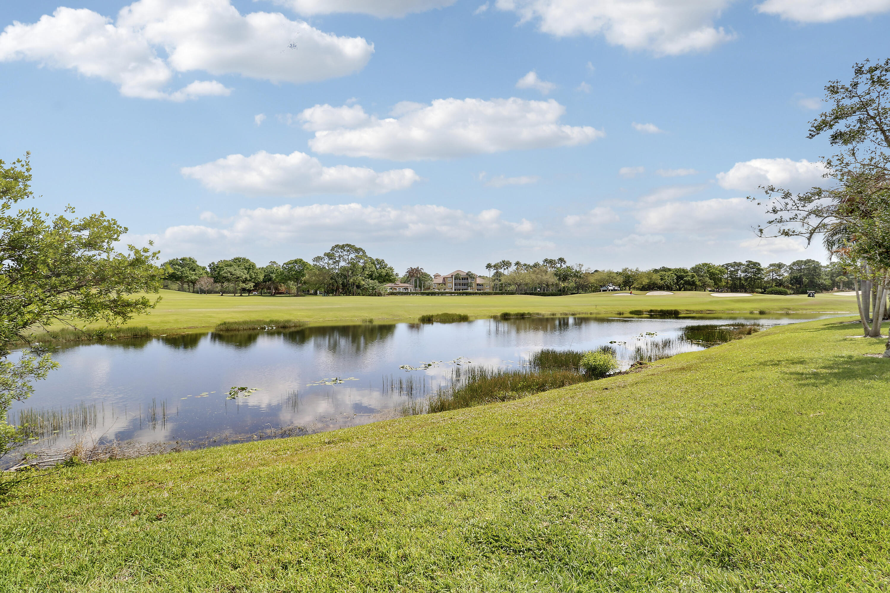 TOMPSON POINT PUD AT PGA VILLAGE - Residential