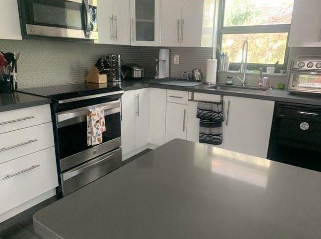 Photo of 3250 NE 12th Street #6, Pompano Beach, FL 33062 (MLS # F10525304)