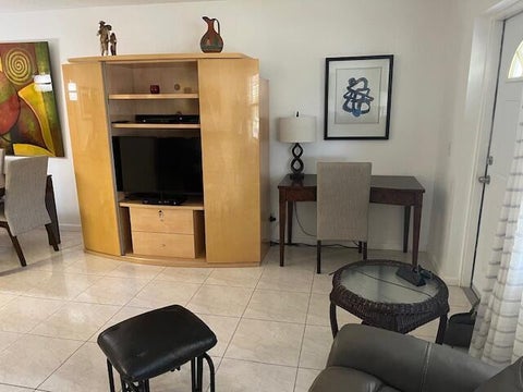 Tiny photo for 300 WINDSOR M #M, West Palm Beach, FL 33417 (MLS # B26089475)