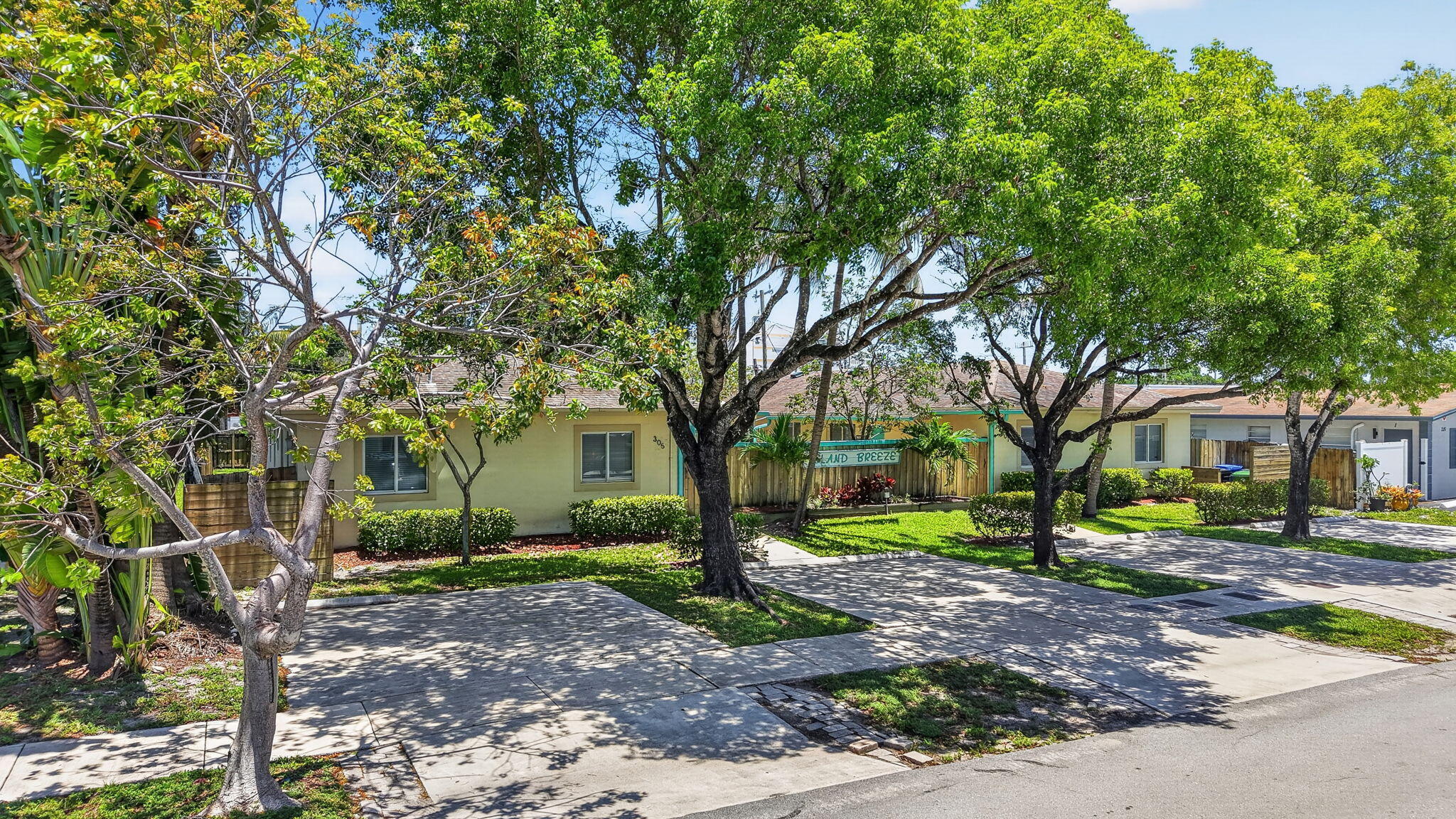 Croissant Park - Residential Income