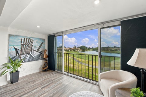 Tiny photo for 4545 LUXEMBURG Court #303, Lake Worth, FL 33467 (MLS # B26091119)