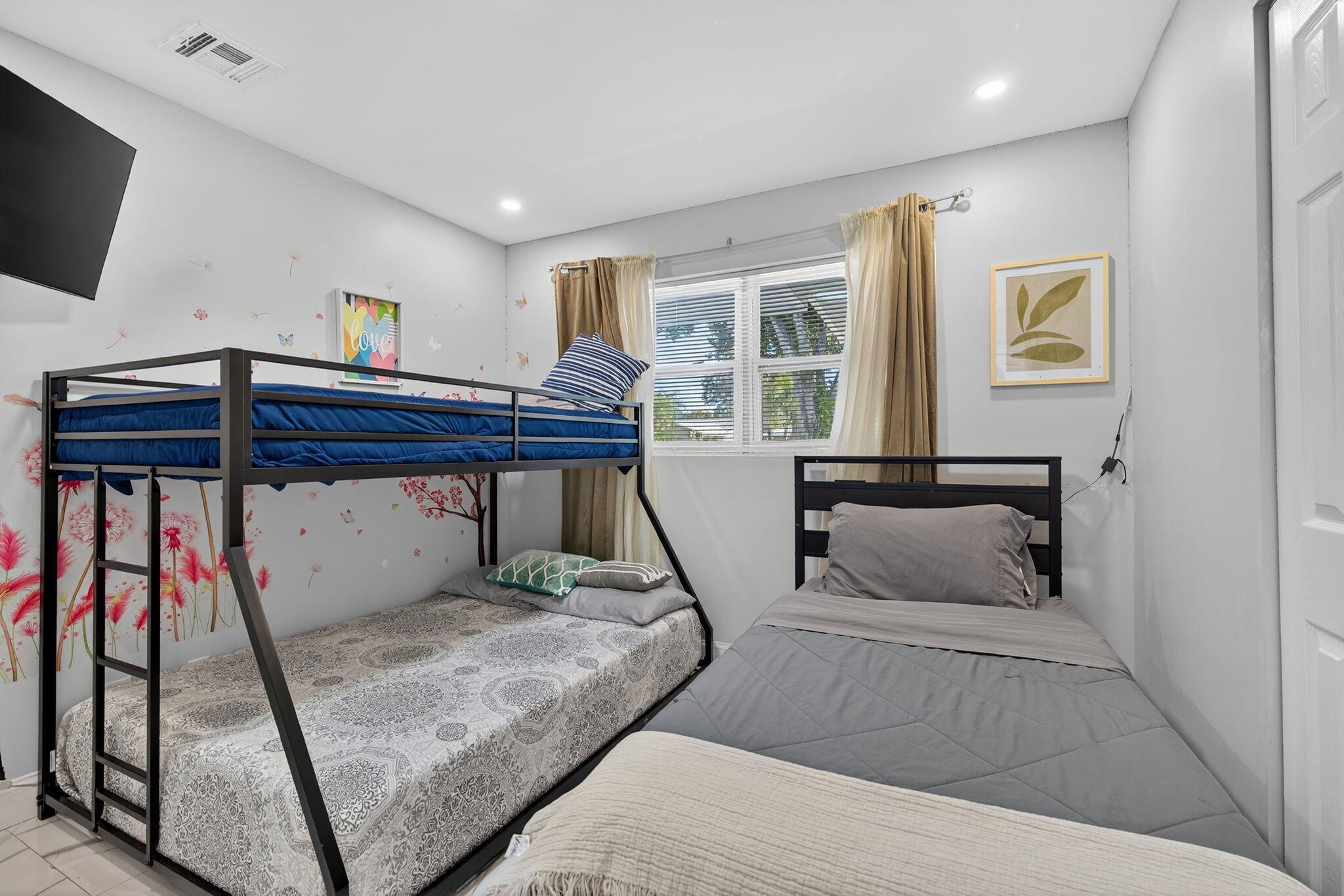 PALM BEACH GARDENS ESTATE - Residential