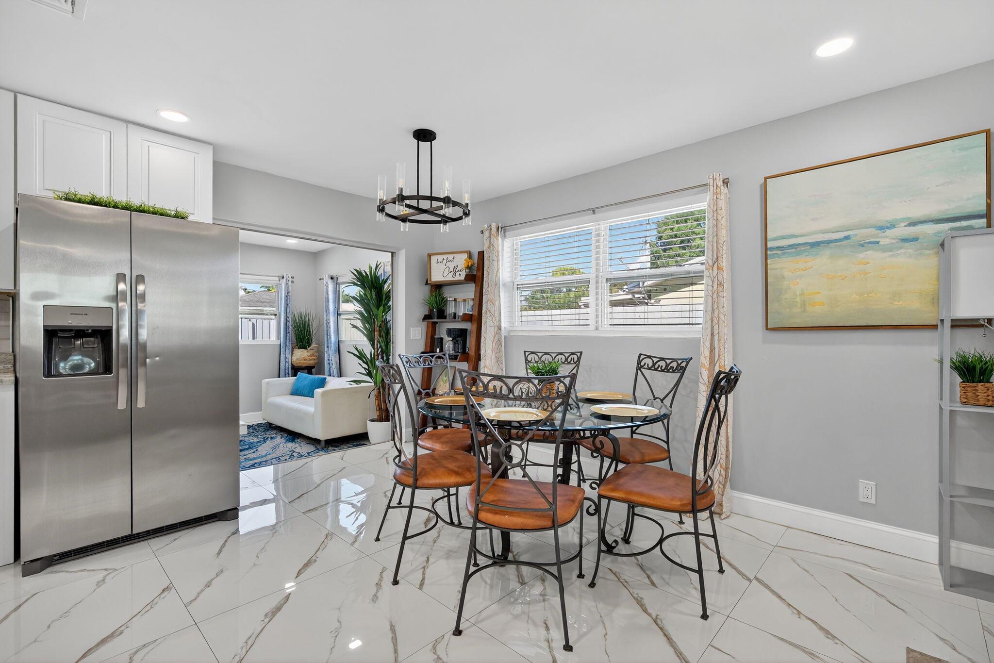 PALM BEACH GARDENS ESTATE - Residential