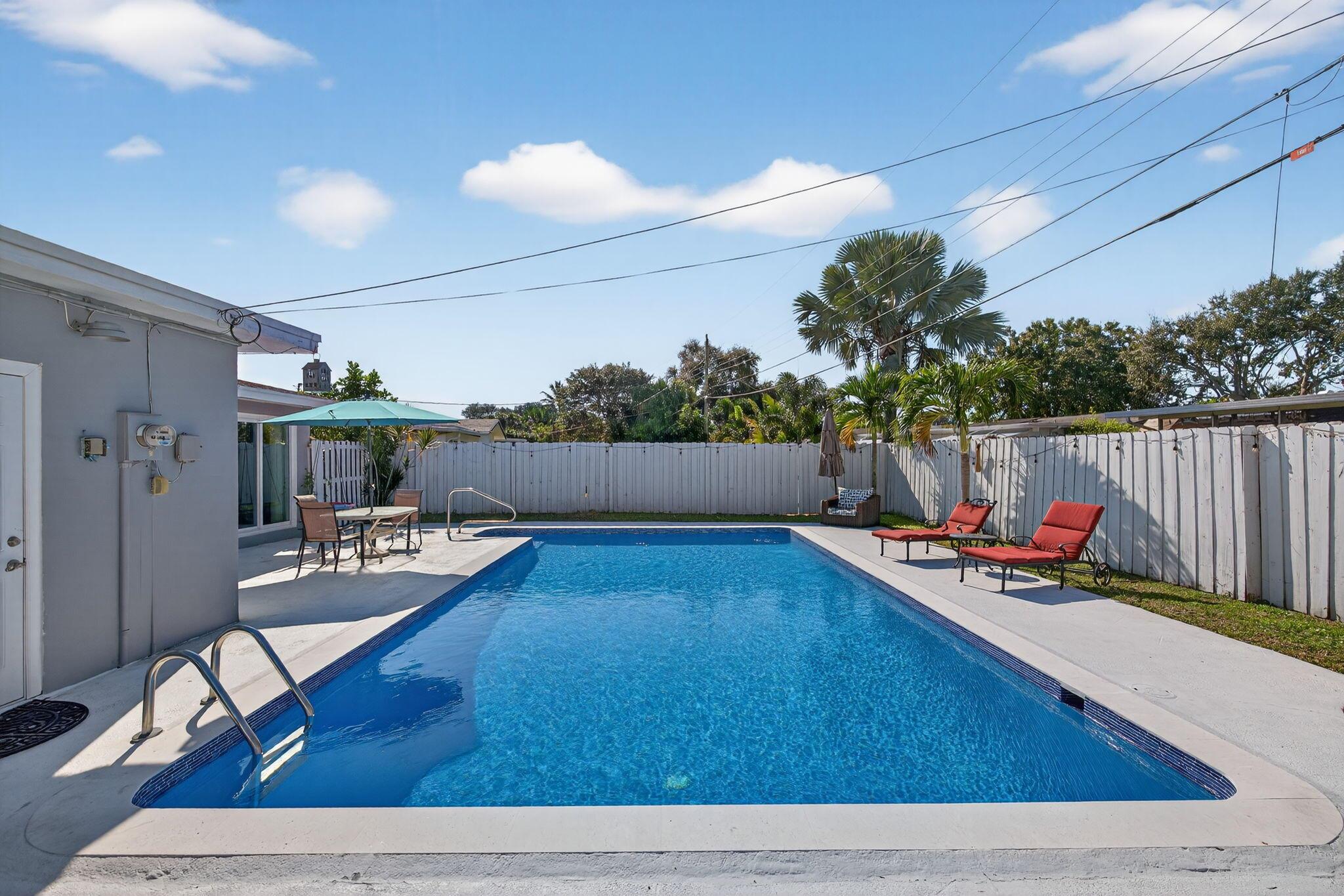 PALM BEACH GARDENS ESTATE - Residential