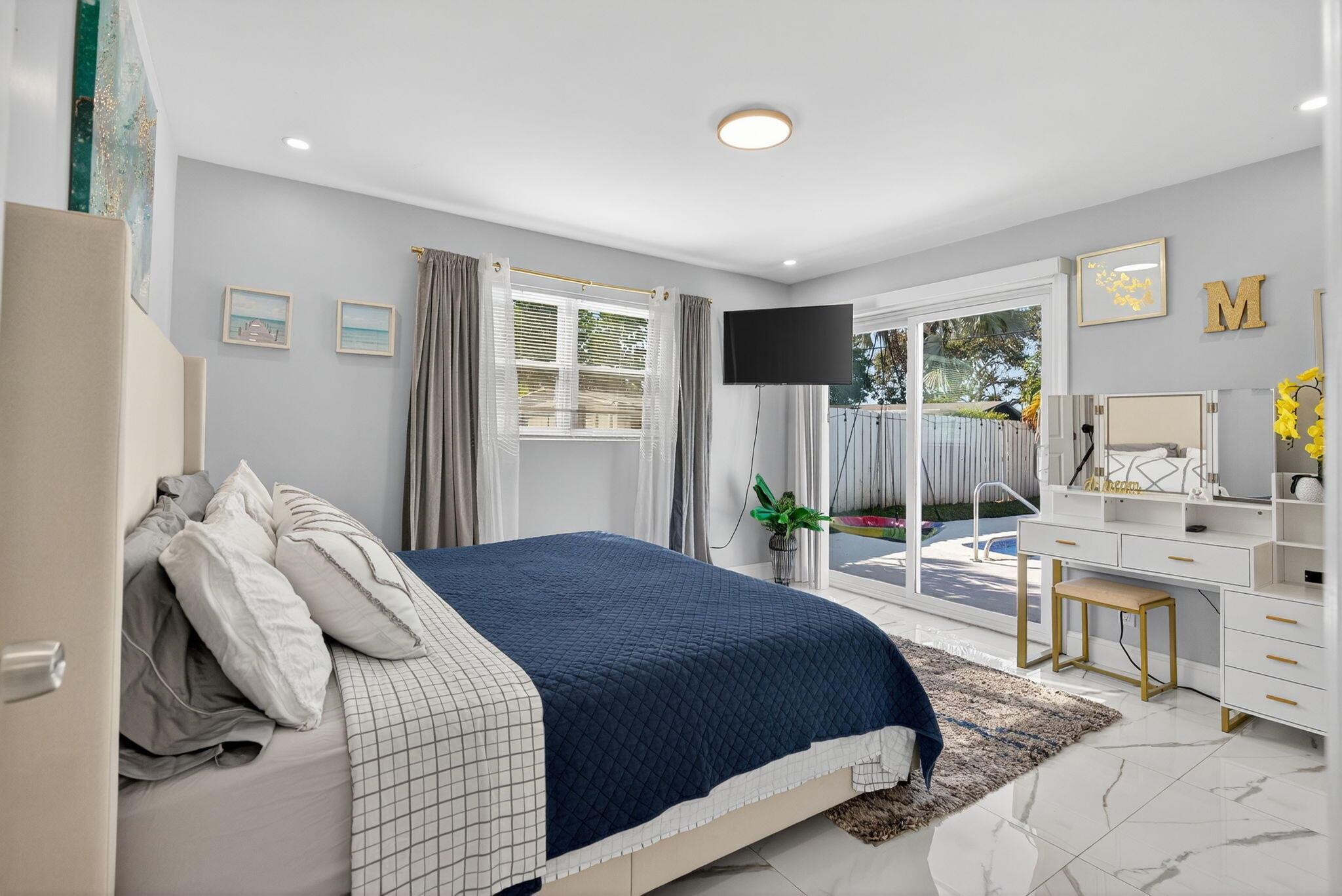 PALM BEACH GARDENS ESTATE - Residential