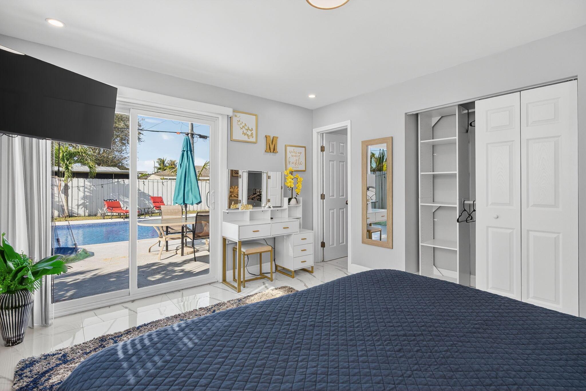 PALM BEACH GARDENS ESTATE - Residential