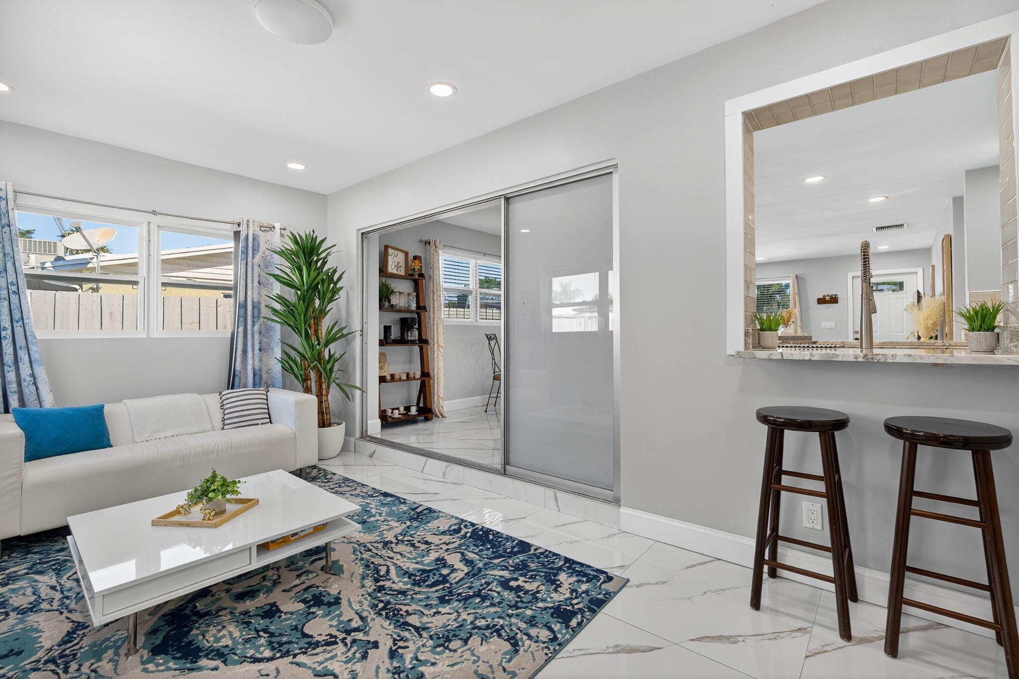 PALM BEACH GARDENS ESTATE - Residential