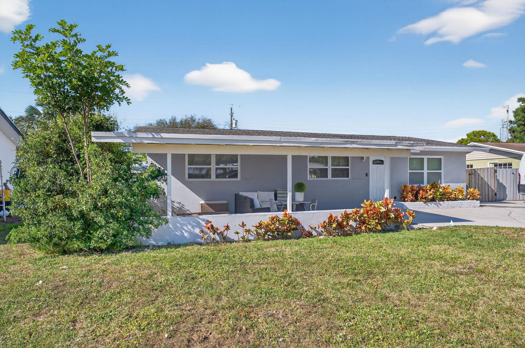 PALM BEACH GARDENS ESTATE - Residential